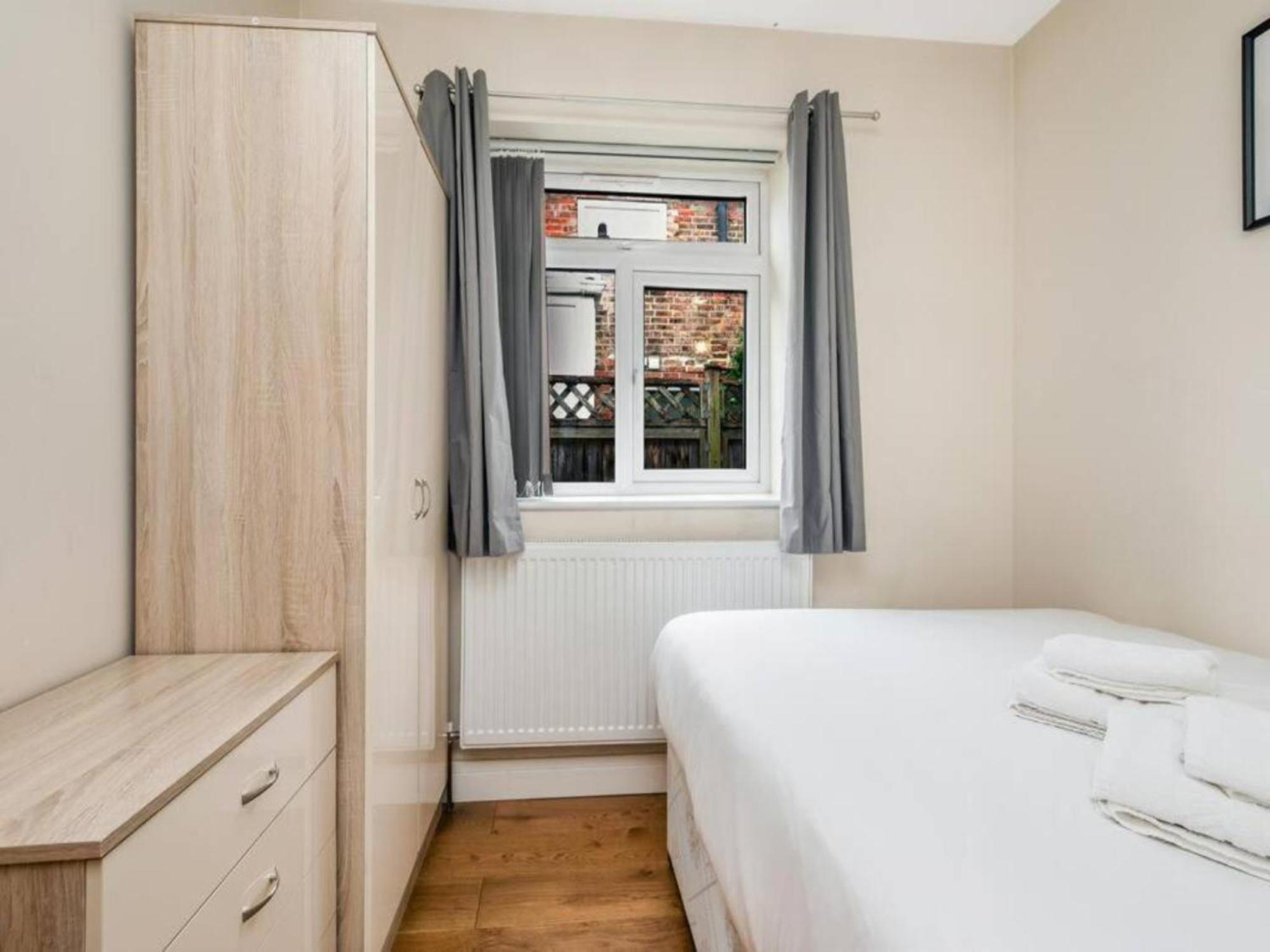 Pass The Keys Ealing Queen Of The Suburbs 2Bd Apartment Londen Buitenkant foto