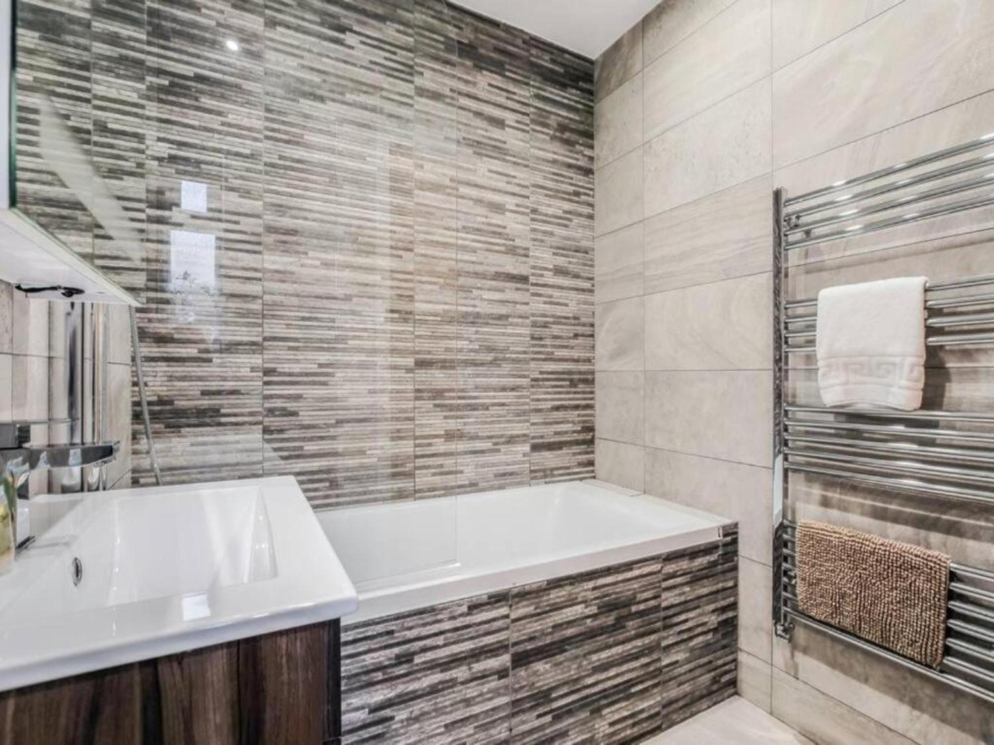 Pass The Keys Ealing Queen Of The Suburbs 2Bd Apartment Londen Buitenkant foto