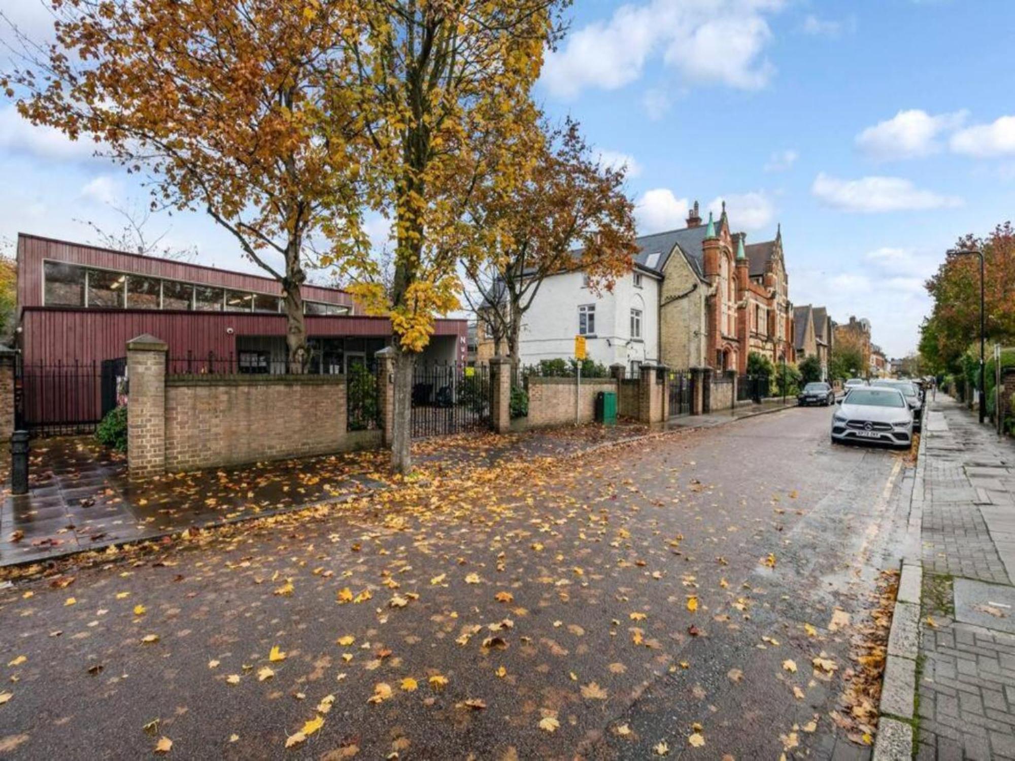 Pass The Keys Ealing Queen Of The Suburbs 2Bd Apartment Londen Buitenkant foto